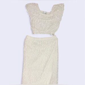 Chic Cream Lace Skirt Set